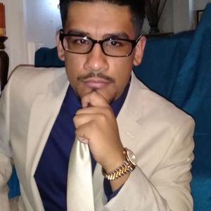 Meet your Posher, Efrain